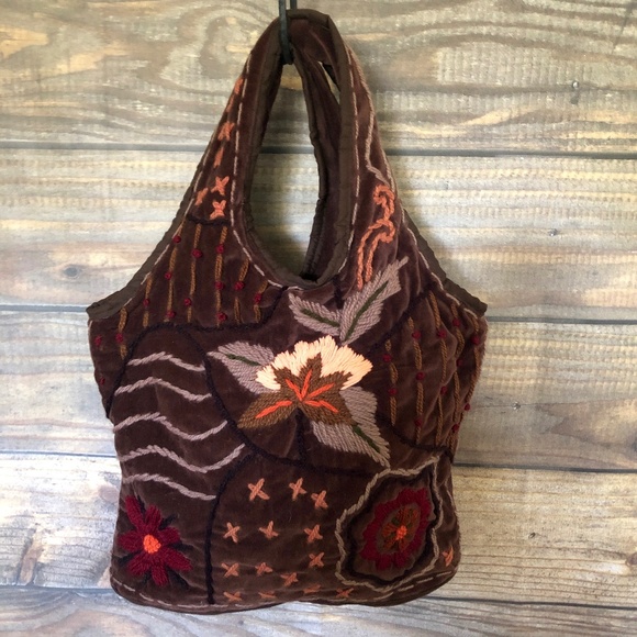 unknown Handbags - Velvet Embroidered Boho bag, Like New!